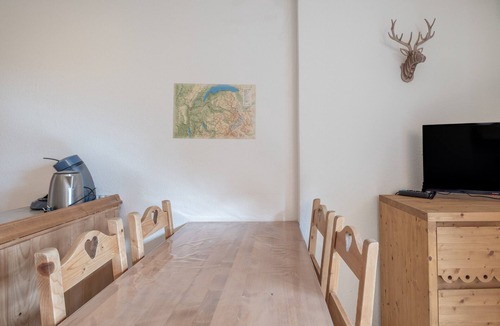 Samoens Apartment | Studio Apartment 'Le Grand Tetras A3' with Mountain View, Shared Pool and Wi-Fi