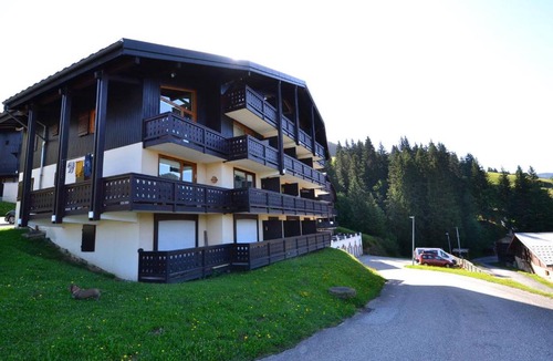 Notre-Dame-de-Bellecombe Apartment | Studio cabine ensoleillé avec balcon à 1450m - FR-1-505-19