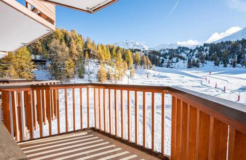 Plagne Centre Apartment | Studio Cabine Rénové - Pied des Pistes à Plagne Centre - FR-1-351-273