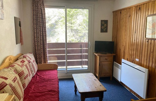 La Ferriere Apartment | Studio cabin in Le Pleynet with balcony, near the slopes