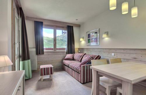 Belle Plagne Apartment | Studio cabine ensoleillé pour 4 pers, proche pistes - FR-1-455-201