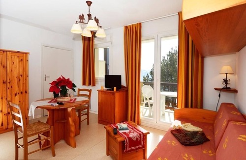 Font-Romeu-Odeillo-Via Apartment | Studio dans les montagnes | Piscine