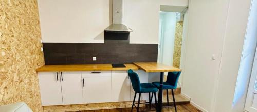 Aurillac Apartment | Studio