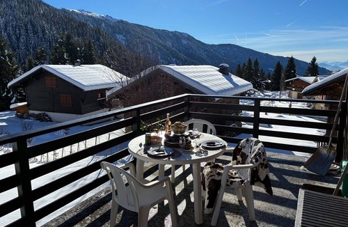 Cohennoz Apartment | Studio in Cernix, 4 pers, near slopes, large terrace