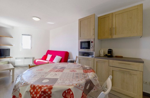 Prapoutel Apartment | Studio "Location Prapoutel" with Mountain View and Balcony