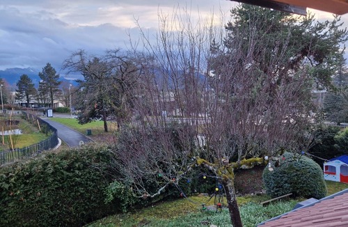 Annecy-le-Vieux Apartment | Studio moderne avec mezzanine à 4 min du Lac (Petit Port)