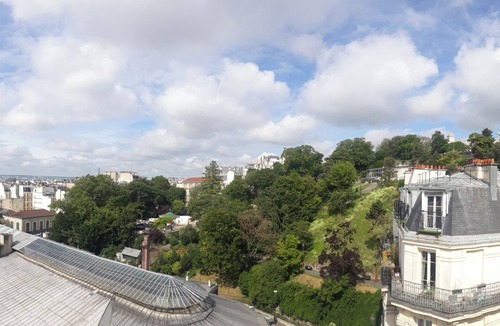 Montmartre Apartment | Studio Panoramic View on Montmartre & Paris. Safe building, top floor elevator.