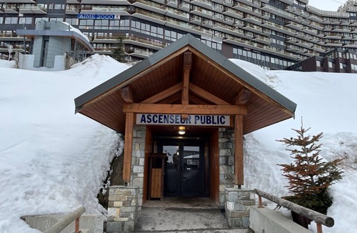 Aime Apartment | Studio Skiuus, Moderne Directement sur les Pistes. Un Casier à Skis est Inclus