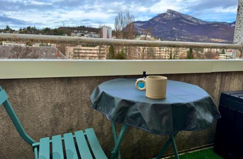 Chambery Apartment | Studio with view in Chambéry