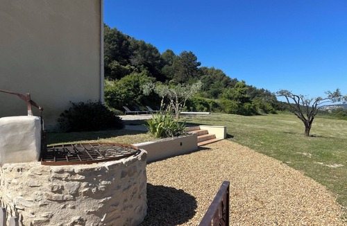 Vaison-la-Romaine House | Stunning house with a view, private pool, air conditioning, and Wi-Fi in the historic town of Vaison-la-Romaine⭐️⭐️⭐️