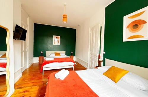 Saint-Fons Apartment | Suite Celestine - Appartement 4 & 8 personnes - Check in h24 & wifi