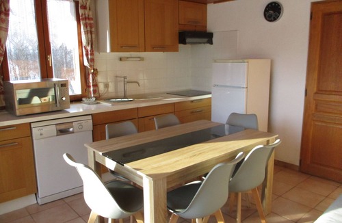 Saint-Sorlin-d'Arves Apartment | Superb 6-person chalet apartment