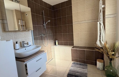 Vetraz-Monthoux Apartment | Superb furnished t2 in a quiet area with private parking