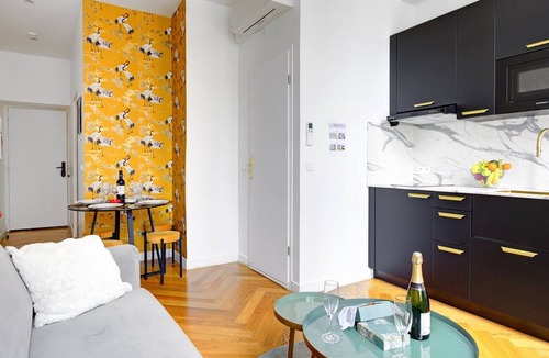 3rd Arrondissement Apartment | TBS 77- Bright and refined space Quartier Marais