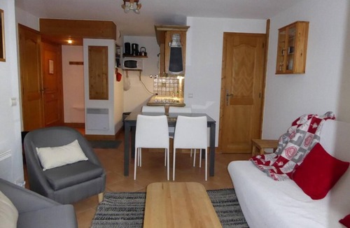 Pralognan-la-Vanoise Apartment | Terrace, tv, ski locker, 35m², Pralognan-la-Vanoise