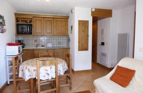 Pralognan-la-Vanoise Apartment | Terrace, tv, 35m², Pralognan-la-Vanoise