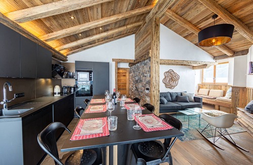 Val-d'Isere Apartment | Top floor Apartment, amazing view, on the slopes !
