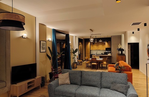 Saint-Clair-de-la-Tour House | Top-of-the-range accommodation in exceptional surroundings, private pond and canal