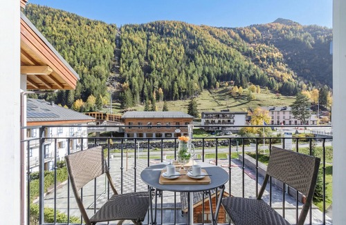 Vallorcine Apartment | V Buet 31: Beside Ski Lift; Pool, Sauna & Gym, Vallorcine (Argentiere), France