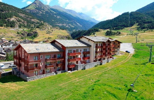 Termignon Apartment | Val Cenis Termignon: Duplex 7 Pers, Pied des Pistes, Balcon, WiFi Gratuit