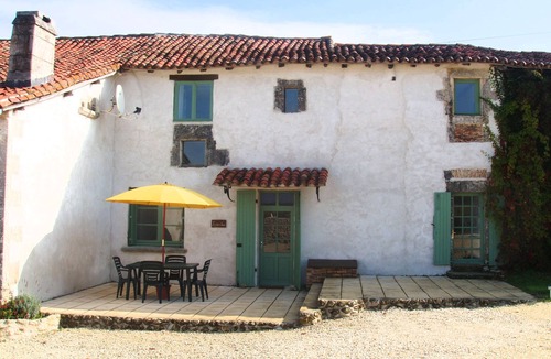 Boisne-la-Tude Cottage | Verdier, Le Grand Vignaud Gites