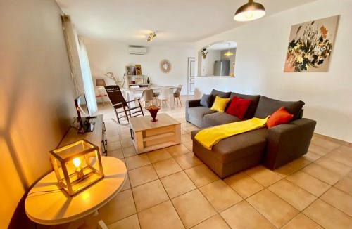Vogue Villa | Villa 6p, 3ch avec grand jardin clos, clim, village classé de Vogue