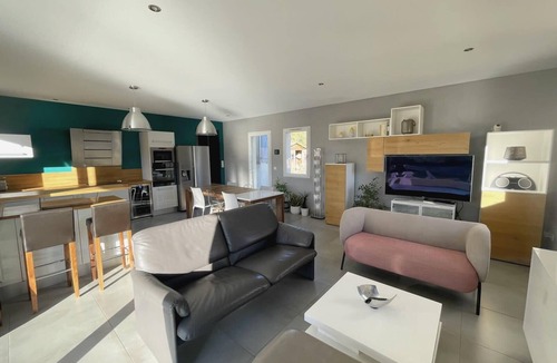 Lambesc House | Villa Cabriere, family home near Aix en Provence and Lubéron
