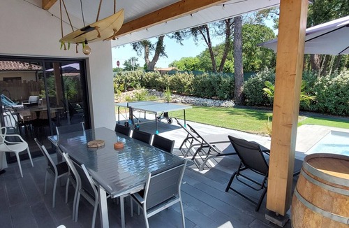 Labenne House | Villa des Pins - Sleeps 10 - 5 bedrooms - 3 bathrooms - heated pool - air conditioning