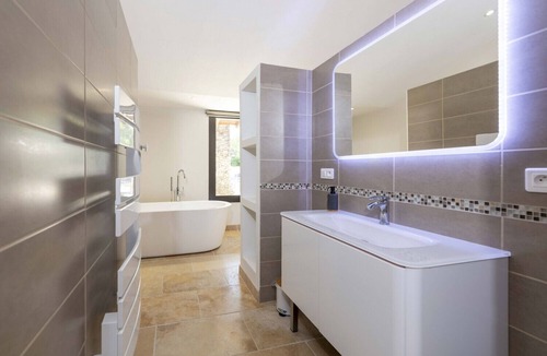 Maillane Villa | Villa for 8P, heated pool, table tennis, boules, in Maillane, Alpilles.