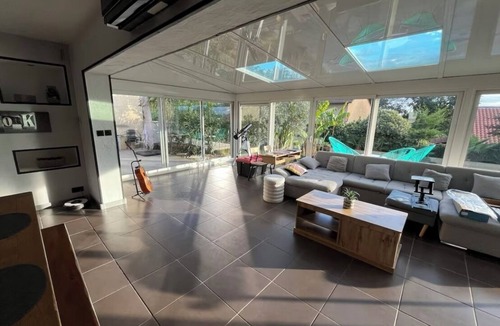 Saint-Laurent-de-Mure House | Villa for 11 persons / pool / family / friends / seminar