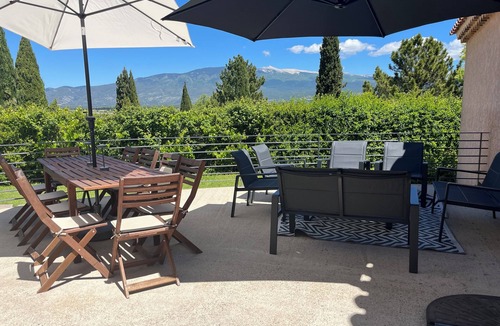 Mormoiron House | Villa in Provence with view of the Ventoux, 5 bedrooms, swimming pool, single storey, air conditioning