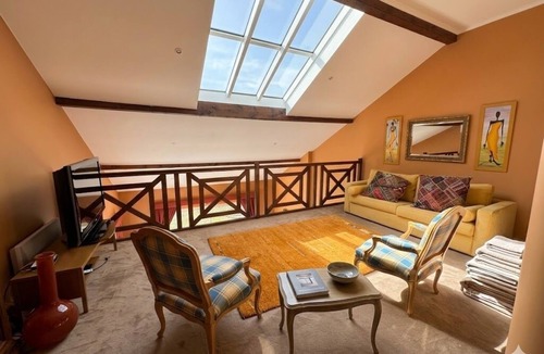 Divonne-les-Bains Villa | Villa Mont-Blanc & 6 bedrooms & views of the Alps and lake