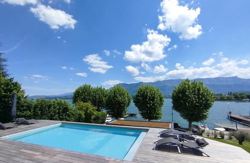 Le Bourget-du-Lac Villa | Villa Piscine chauffée, vue et accès lac, climatisation