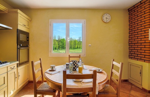 Ucel Villa | Villa "& Pool in Ucel" with Private Pool, Wi-Fi, and Air Conditioning