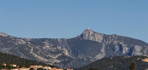 Carnoux-en-Provence House | Villa T3 Piscine privée et cuisine extérieure 10' Plage Cassis - Rando Garlaban