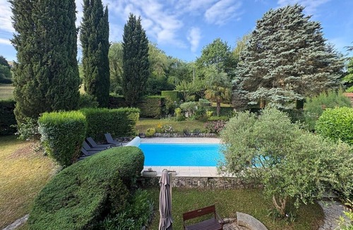Saint-Just-Chaleyssin Villa | Villa with pool and garden - 30' from Lyon