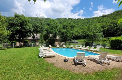 Grand-Vabre House | Village Nature, 19 gites, Piscine, Jacuzzi privé, Restaurant, à 4km de Conques