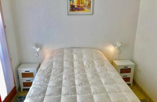 Villard-de-Lans Apartment | Villard-de-Lans : Apt 3 pièces, Terrasse, Animaux OK, Parking, WiFi - FR-1-515-135