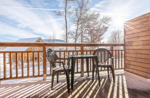 La Feclaz Apartment | Wifi, 200m from resort center, swimming pool, sauna, balcony, parking, tv, ski locker, 27m²