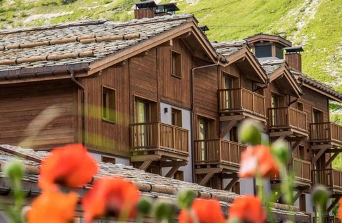 Les Almes Apartment | Wifi, 200m from resort center, balcony, tv, ski locker, 98m², Tignes