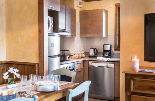 Les Almes Apartment | Wifi, 200m from resort center, balcony, tv, ski locker, 55m², Tignes