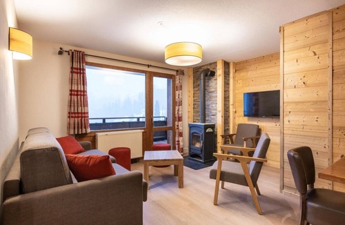 Belle Plagne Apartment | Wifi, 200m from resort center, fitness, swimming pool, sauna, balcony, fireplace or stove, tv