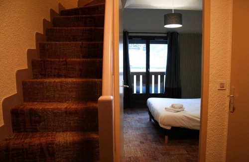 Pralognan-la-Vanoise Hotel | Wifi, swimming pool, sauna, balcony, tv, 25m², Pralognan-la-Vanoise