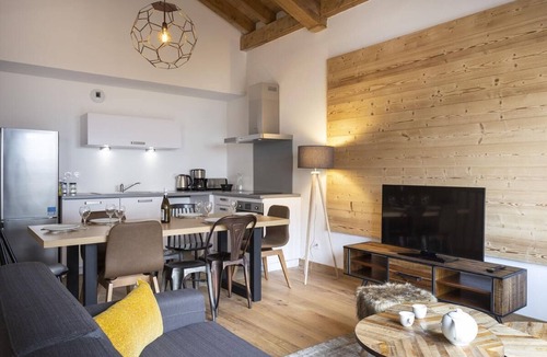 Plagne 1800 Apartment | Wifi, view mountain, balcony, parking, tv, ski locker, 125m², La Plagne