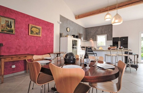 Vers-Pont-du-Gard House | Wonderful private villa for 8 guests with A/C, WIFI, private pool, TV, patio and pets allowed