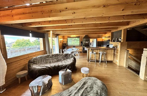 Correncon-en-Vercors Ski Chalet | Wooden Chalet - TIMBER CHALET AT PIED PISTS