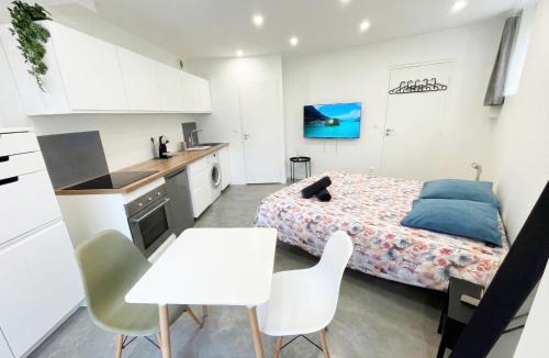 La Tronche Apartment | Xena l CLIM l proche hospital