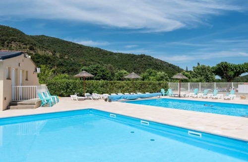 Arles-sur-Tech House | ZEcamping 3 étoiles familial piscine chauffée mobil-home TV clim 28m2