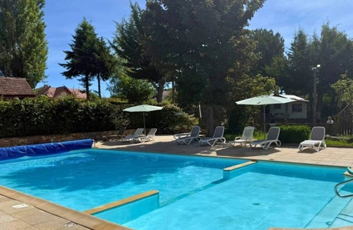 Messery Ski Chalet | ZEcamping 3 étoiles piscine chiens acceptés chalet TV BBQ clim 28m2