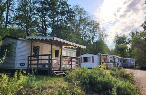 Salles House | ZEcamping 4* familial toboggans bien-être locatif BBQ 6 pers